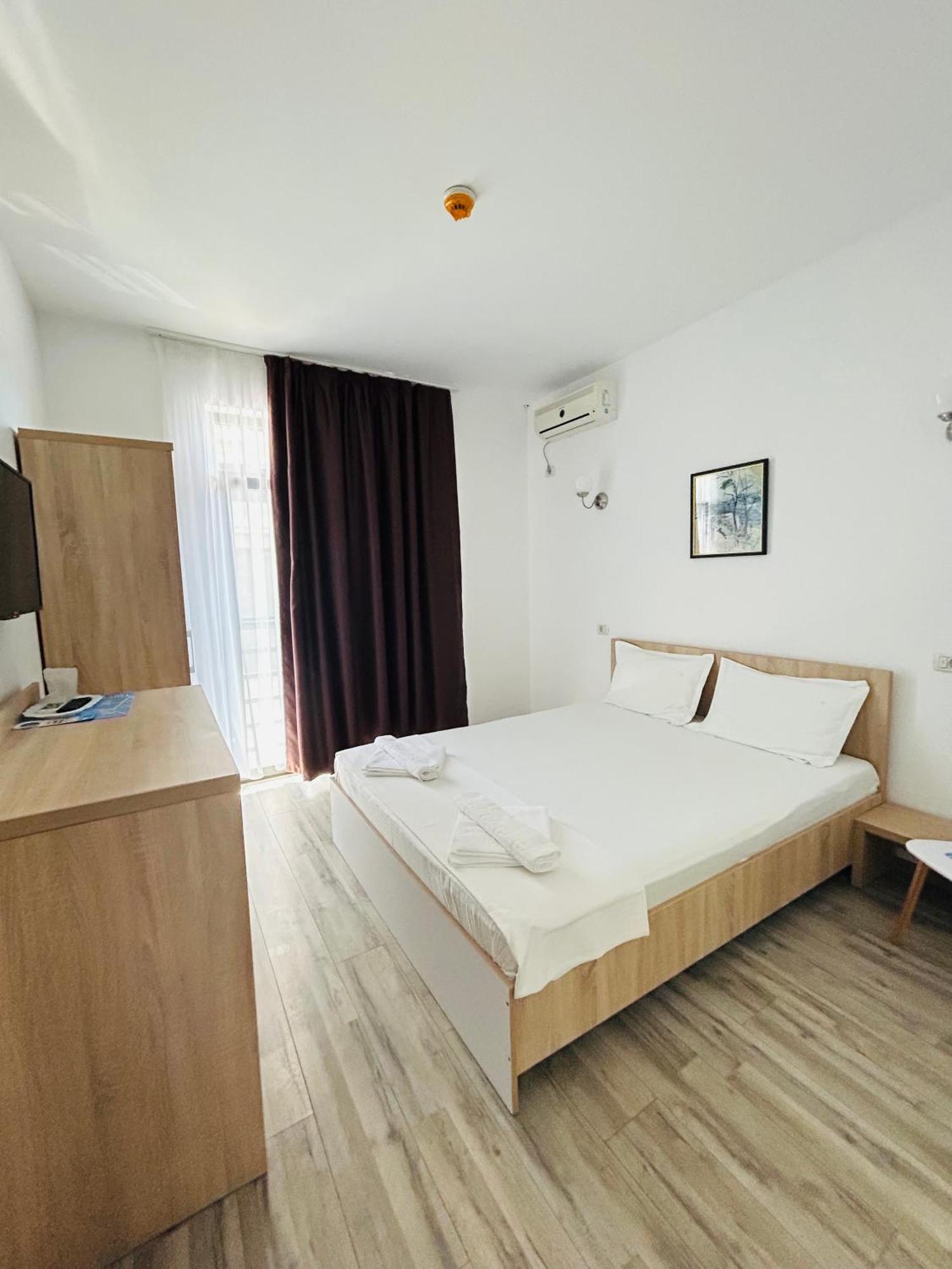 Rima Del Mar Hotel Западен Ефорие Екстериор снимка
